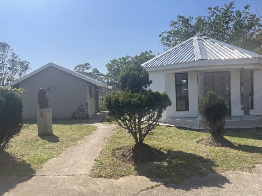 4 Bedroom Property for Sale in Cove Ridge East Eastern Cape